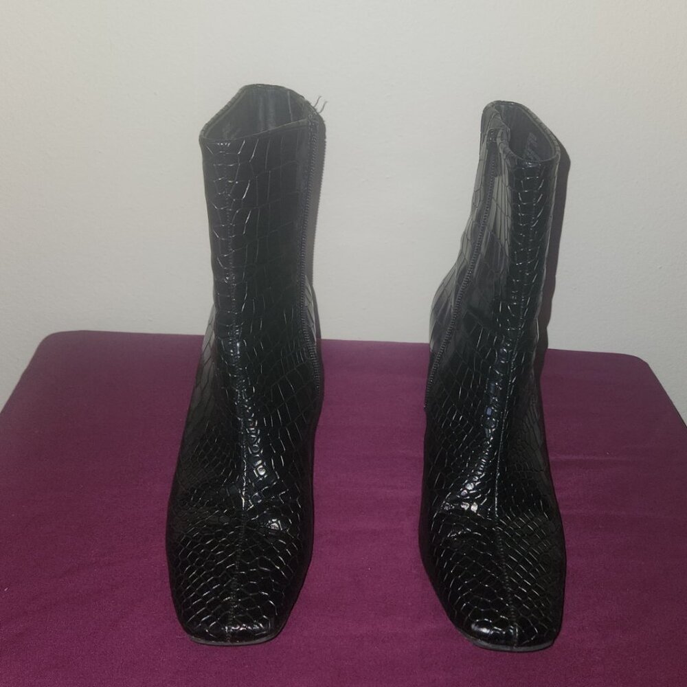 Seven Dials Black Croc Embossed Ankle Boots Square Toe Size 7.5